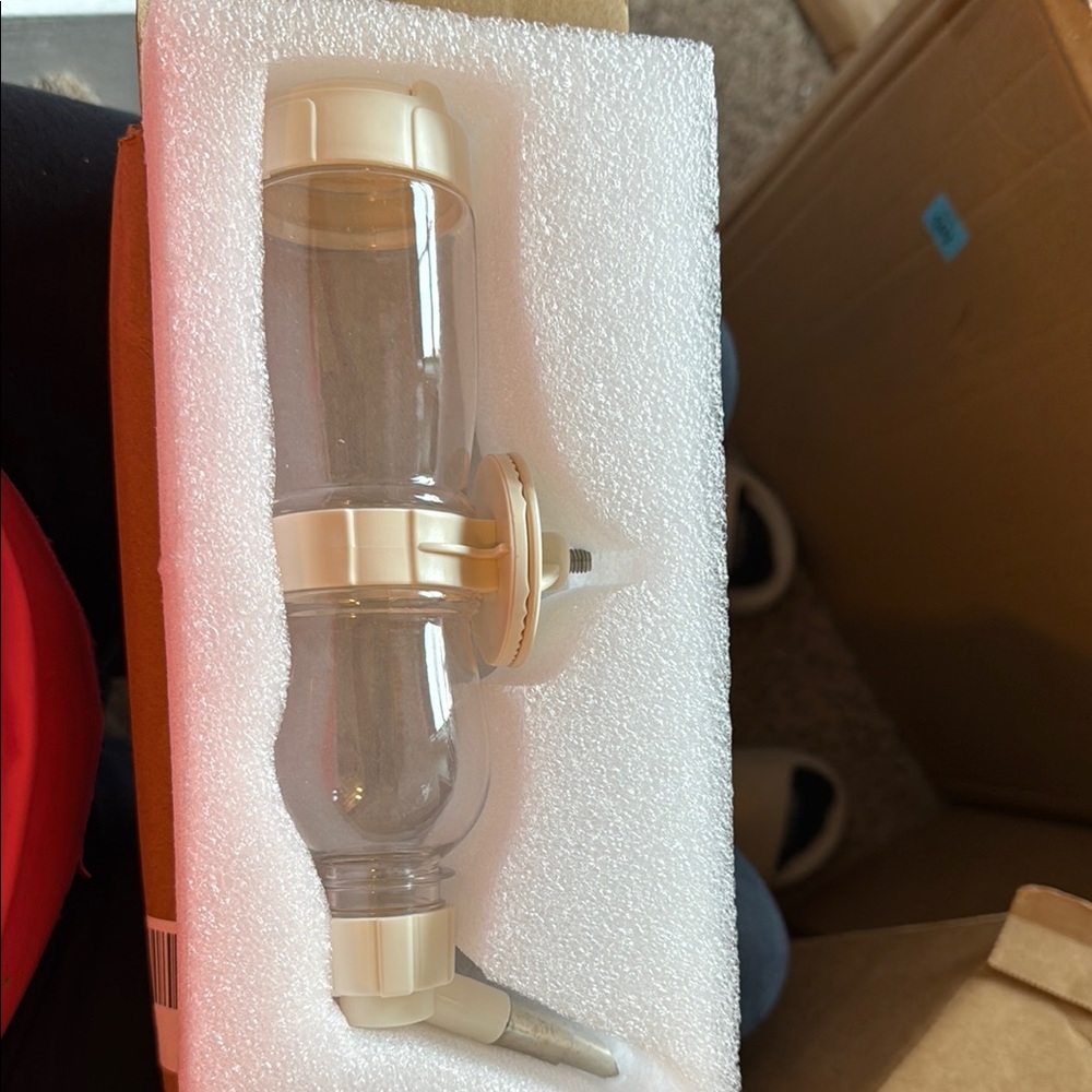 Source Unknown Beige Pet Water Bottle
